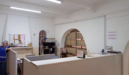 Pacaembu - Casa Comercial para Aluguel - 250m², 11 Salas, 5 Banheiros