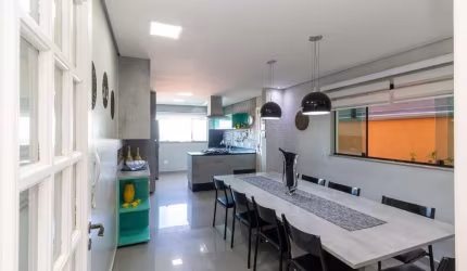 Casa tipo para venda com 3 quartos, sendo 2 suítes, 231m²