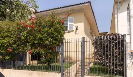 Casa tipo para venda com 3 quartos, sendo 1 suíte, 150m²