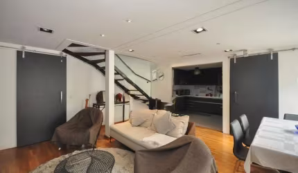 Casa de condomínio à venda com 108m², 3 quartos e 2 vagas