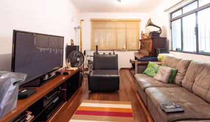 Casa à venda com 245m², 3 quartos e 2 vagas