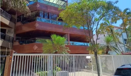 Cobertura a venda no Recreio 350m² - 3 quartos 2 suítes, sala 3 ambts, piscina e churrasqueira !