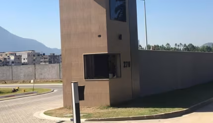Lindo lote a venda ( LEGALIZADO ) no Recreio Dos Bandeirantes no Condomínio Villa Blanca no Recreio dos Bandeirantes , Condomínio Clube com um belo lazer para a sua família !