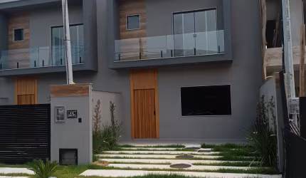 Linda casa Venda Vargem Pequena, Contemporânea legalizada com 3 quartos 2 Suítes, piscina, churrasqueira !