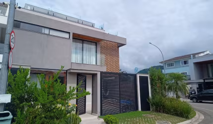 Casa em condomínio fechado com 5 quartos à venda em Vargem Pequena