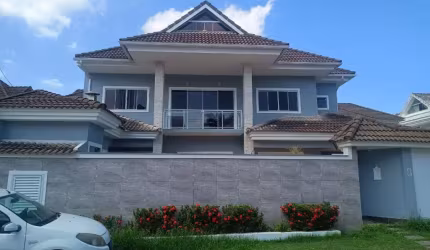 ALUGO LINDA CASA EM VARGEM PEQUENA 3 SUÍTES, CLOSET, SÓTÃO, PISCINA, SAUNA E CHURRASQUEIRA !