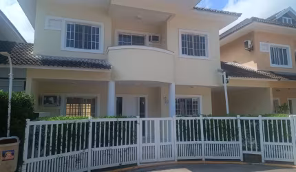 OPORTUNIDADE CASA PARA ALUGAR EM VARGEM PEQUENA 4 QUARTOS COM 2 SUITES, CLOSET, LINDO COND. CLUBE!