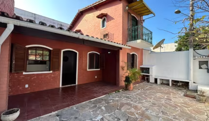 Excelente Casa duplex nas Palmeiras