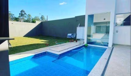 Casa com 4 dormitórios 3 Suites  à venda, 319 m² por R$ 1.910.000 - Vila Geny - Lorena/SP