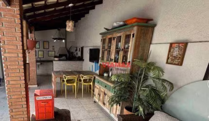 Casa com 3 dormitórios à venda, 161 m² por R$ 799.000 - Villa Branca - Jacareí/SP