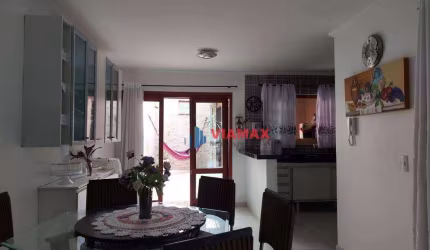Sobrado com 3 dormitórios à venda, 250 m² por R$ 680.000 - Villa Branca - Jacareí/SP