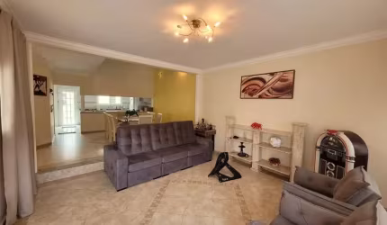 Lindo Sobrado a venda 3 Dorms sendo 1 suíte 394m² com 4 vagas - Em São Bernardo do Campo - SP.