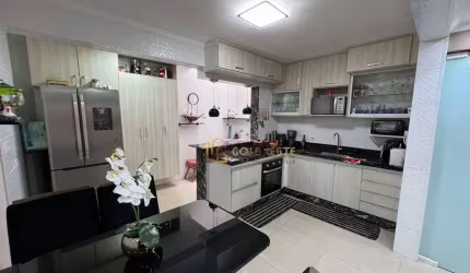 Sobrado com 2 dormitórios à venda por R$ 400.000,00 - Itaquera - São Paulo/SP