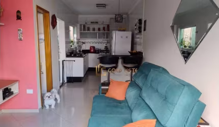 Sobrado com 2 dormitórios à venda, 68 m² por R$ 462.000 - Vila Ré