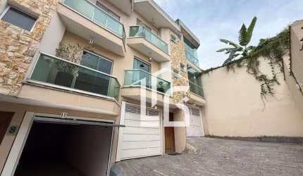 Sobrado com 2 dormitórios à venda, 90 m² por R$ 450.000 - Itaquera - São Paulo/SP