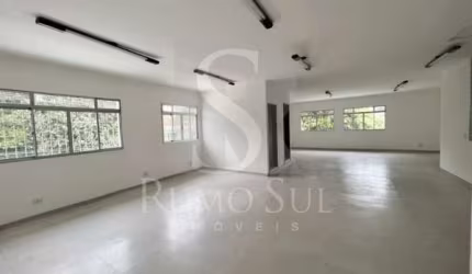 Barracão / Galpão / Depósito à venda na Professor Otavio Guimaraes, 631, Veleiros, São Paulo por R$ 1.400.000