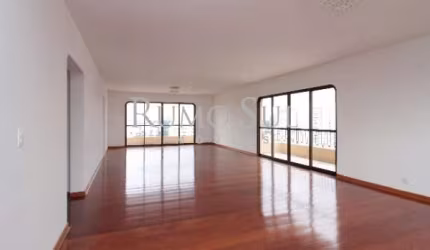 Apartamento com 5 quartos à venda na Rua São Benedito, 529, Alto da Boa Vista, São Paulo por R$ 2.750.000