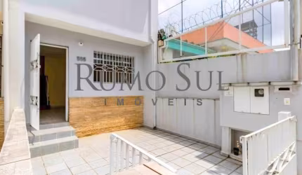 Casa comercial com 1 sala para alugar na Rua Otávio Tarquínio de Souza, 555, Campo Belo, São Paulo por R$ 3.500