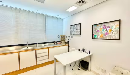 Sala comercial com 2 salas para alugar na Avenida Vereador José Diniz, 3457, Campo Belo, São Paulo por R$ 2.500
