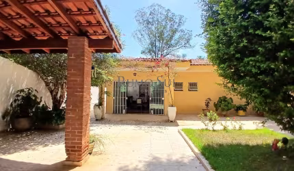 Casa com 5 quartos à venda na Avenida Manoel dos Reis Araújo, 1180, Jardim Marajoara, São Paulo por R$ 1.970.000