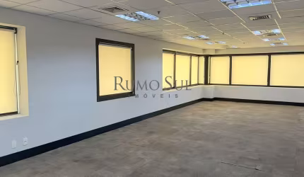 Sala comercial para alugar na Rua Bandeira Paulista, 600, Itaim Bibi, São Paulo por R$ 13.500