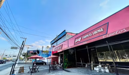 Ponto comercial com 1 sala para alugar na Avenida Interlagos, 6200, Interlagos, São Paulo por R$ 7.000