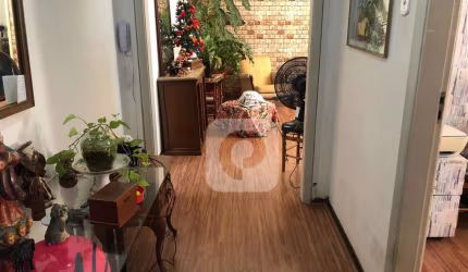 Apartamento de 4 quartos reformado,em rua arborizada de Vila Isabel