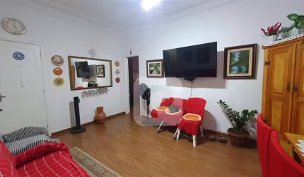 Apartamento tipo casa na Tijuca.