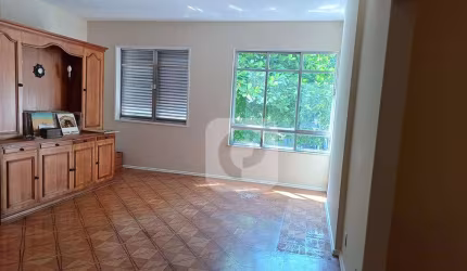 Apartamento quatro quartos na Tijuca