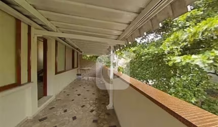 Excelente casa com 4 quartos em Rua Fechada na Tijuca!