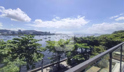 Casa Tríplex com Vista Deslumbrante da Baía de Guanabara!