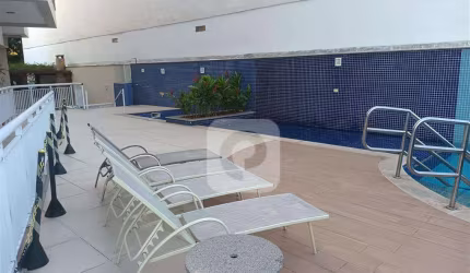 Perto do metrô apartamento  dois quartos na Tijuca.