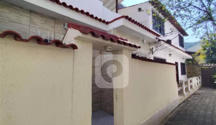 Casa em Vila na área nobre do Grajaú, 2 quartos com suíte.