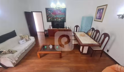 Casa 3 quartos, sendo 1 suíte