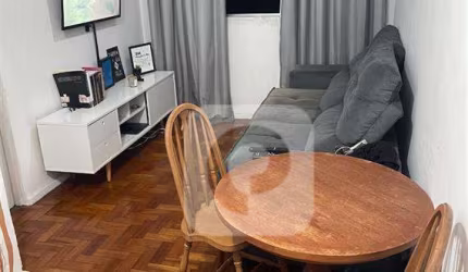 Quarto e sala  - Glória
