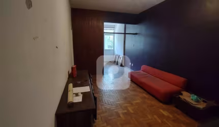 Tijuca junto ao Metrô Saens Pena apartamento sala 3 quartos