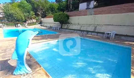 Apartamento com 2 Quartos e 1 banheiro à Venda, 70 m² por R$ 220.000