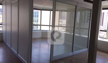 Sala de 200m² no Edifício Cândido Mendes no Centro RJ