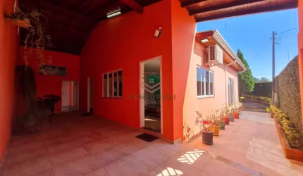 Aconchegante moradia a venda em Pederneiras.