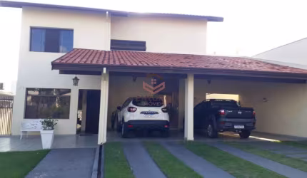 Casa  com 4 dormitórios