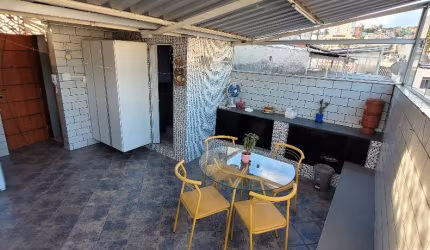 Linda Cobertura 3 quartos em área nobre do Manoel Honório a poucos metros da Av. Rio Branco.