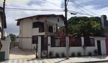 Casa com 4 quartos à venda no Centro, Bertioga , 332 m2 por R$ 2.100.000