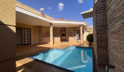 Casa à Venda na City Ribeirão – 408 m² de Área Construída