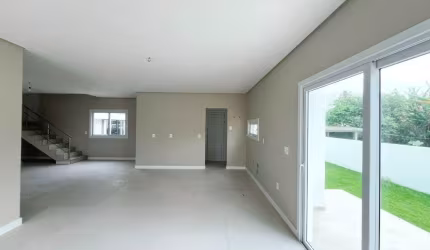 Excelente casa na Daniela! 3 suítes