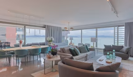Frente mar exclusivo na Av. Beira Mar Norte
