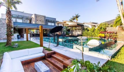Casa à venda, 668 m² por R$ 13.000.000,00 - Condomínio Costa Verde Tabatinga - Caraguatatuba/SP