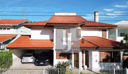 Casa com 4 dormitórios à venda, 357 m² por R$ 2.250.000,00 - Santa Mônica - Florianópolis/SC