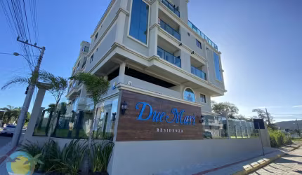 Apartamento tipo á 450m da Praia de Mariscal