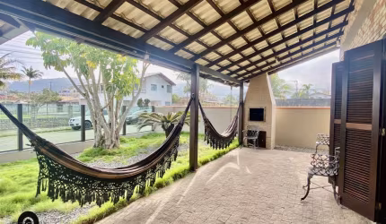#V58 Casa a VENDA á 70m da PRAIA em Zimbros
