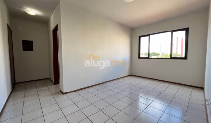 Apartamento na Boa Vista, com 2 dormitórios (1 suíte), vaga coberta e portaria.